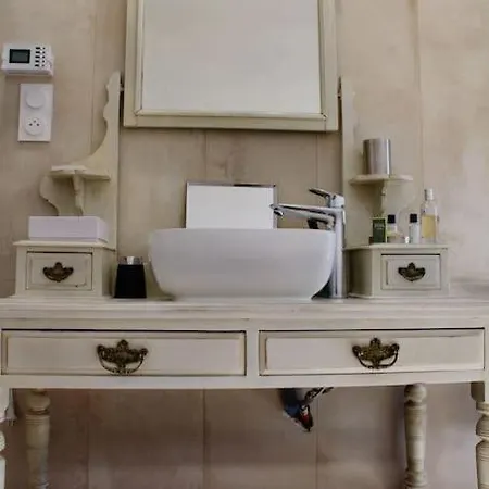 Le Clos De L'authion Vivy