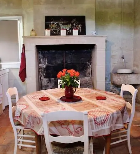 Le Clos De L'authion Дом отдыха Vivy